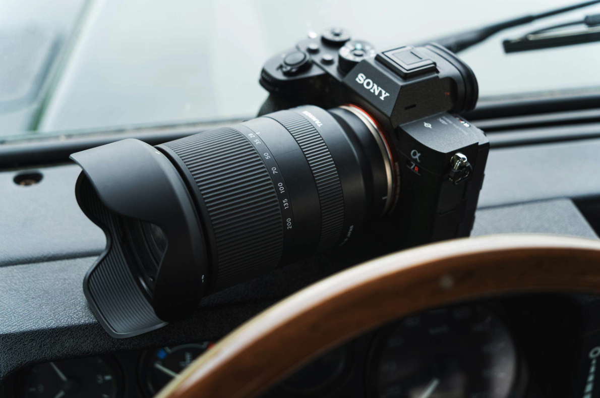 Tamron Australia camera lens on Sony camera Camera lens mounted on Sony camera for professional photography.